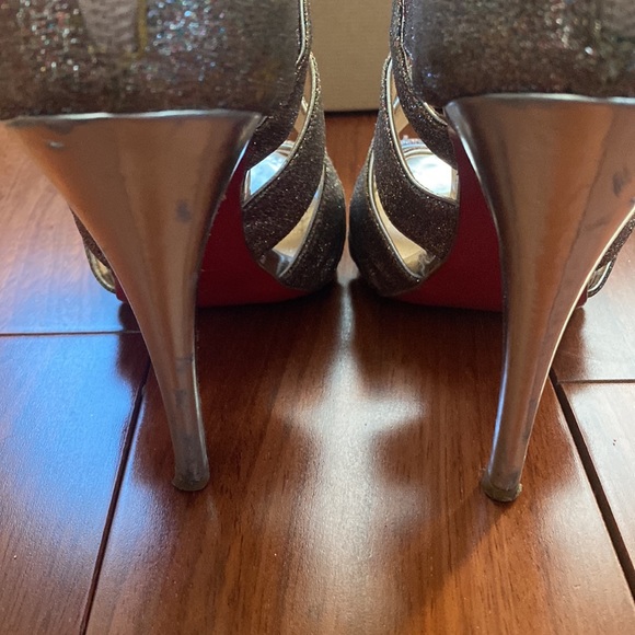 high heels - Picture 6 of 8